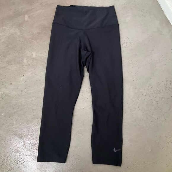 Nike Dri-Fit Running Capri Leggings - Picture 4 of 11